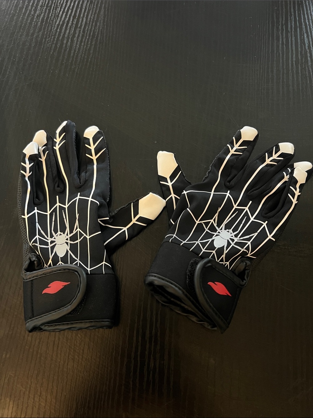 Black Spider Web Batting Gloves